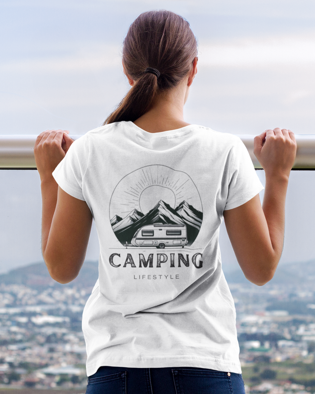 Damen T-Shirt mit Camping Motiv auf dem Rücken