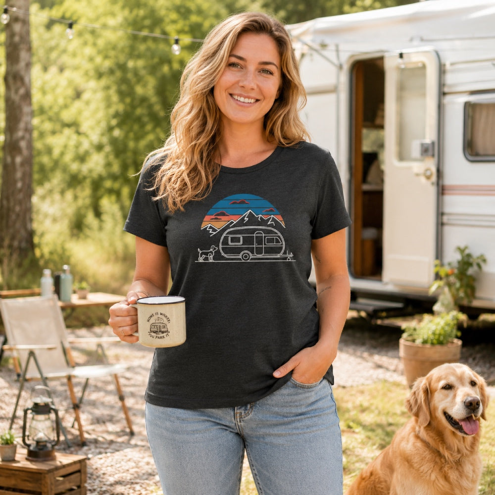 Wohnwagen mit Hund - Damen Camping T-Shirt